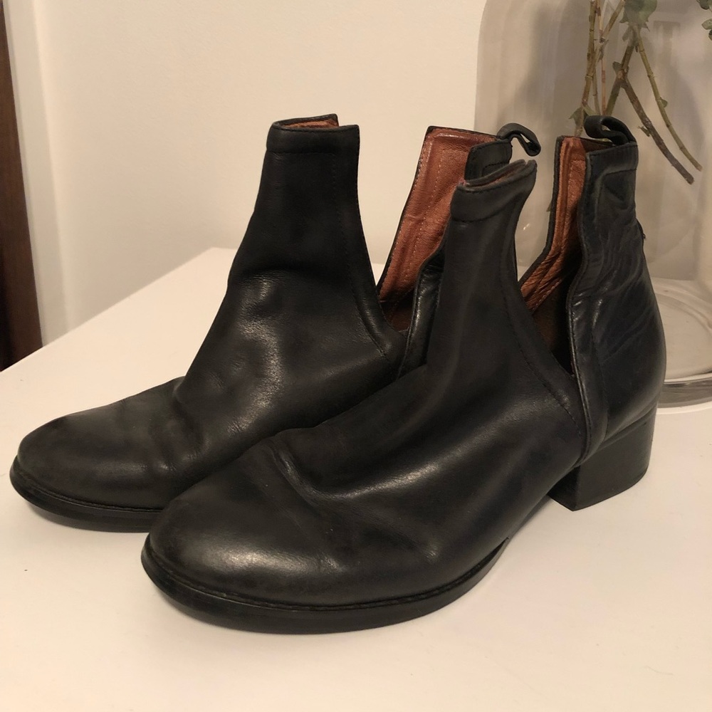 Jeffrey Campbell Oriley Cutout Ankle Boot 8 Black